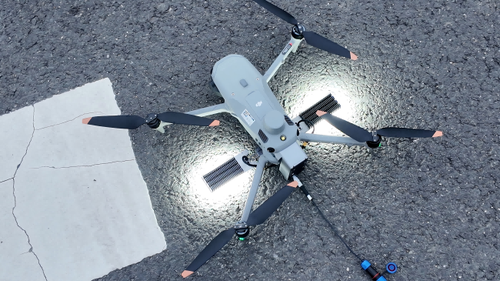 Aktuelle unternehmensnachrichten über Arrive Light, Illuminate Instantly | Field Application of the DJI M4 Tethered Lighting System